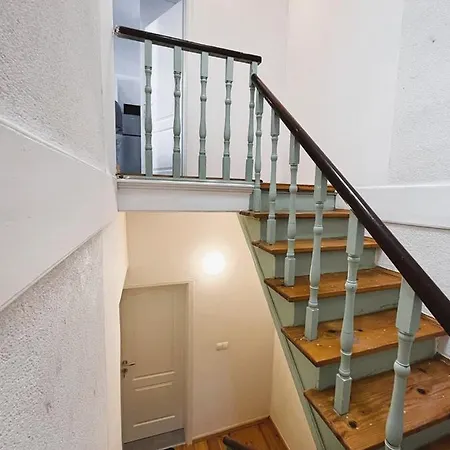 Zamaria ゲストハウス 3*